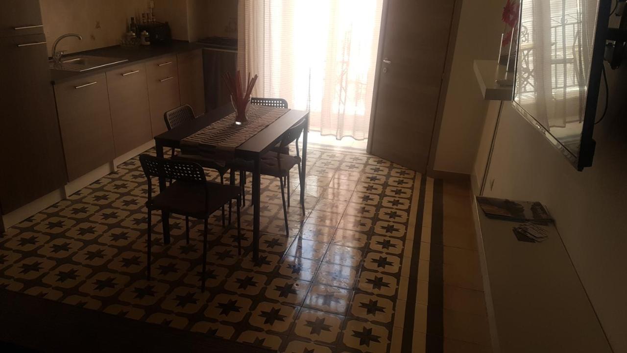 Ferienwohnung Dimora Sasi Locazione Turistica Polignano a Mare Exterior foto